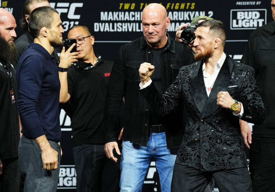 INGLEWOOD, CALIFORNIA - JANUARY 16: (L-R) Opponents Umar Nurmagomedov of Russia and Merab Dvalishvili of Georgia face off during the UFC 311 press conference at Intuit Dome on January 16, 2025 in Inglewood, California.  (Photo by Jeff Bottari/Zuffa LLC)