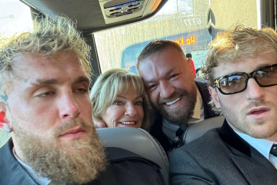 Left to right: Jake Paul, his mother Pam, Conor McGregor, and Logan Paul (@JakePaul via X)