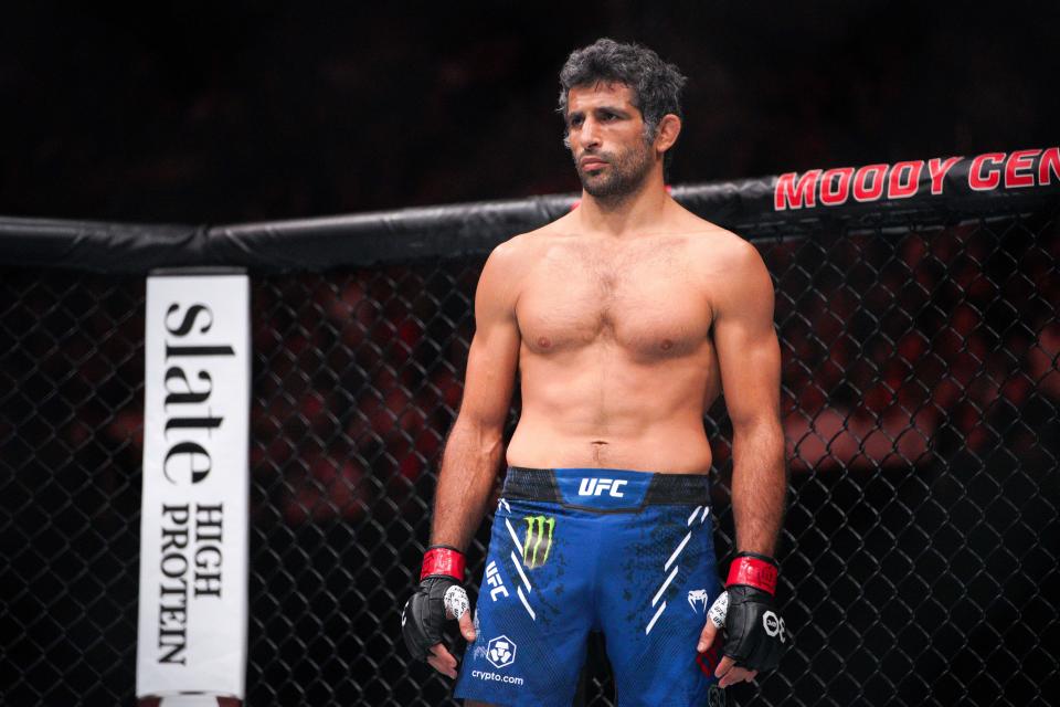 Dec 2, 2023; Austin, Texas, USA; Beneil Dariush (red gloves) fights Arman Tsarukyan (blue gloves) during UFC Fight Night at Moody Center. Mandatory Credit: Dustin Safranek-USA TODAY Sports