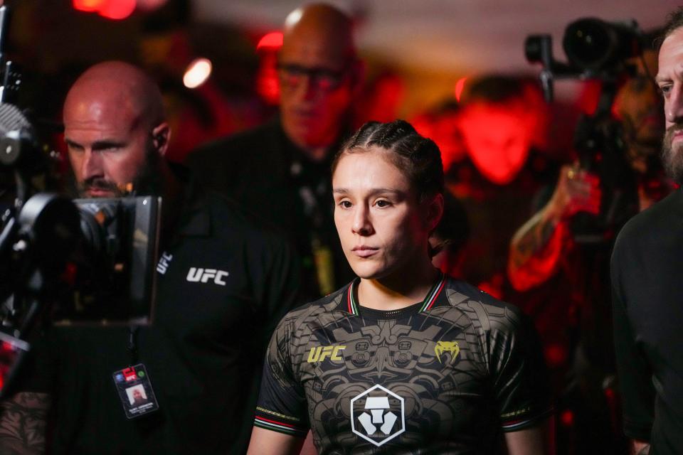 Sep 14, 2024; Las Vegas, Nevada, USA; Alexa Grasso of Mexico (red gloves) fights Valentina Shevchenko of Kyrgyzstan (blue gloves) during Riyadh Season Noche UFC 306 at The Sphere. Mandatory Credit: Stephen R. Sylvanie-Imagn Images