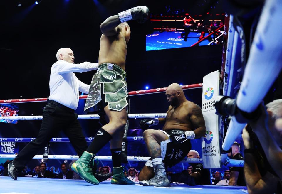 Frazer Clarke suffered a brutal KO by Fabio Wardley after they drew in their first fight (Getty)