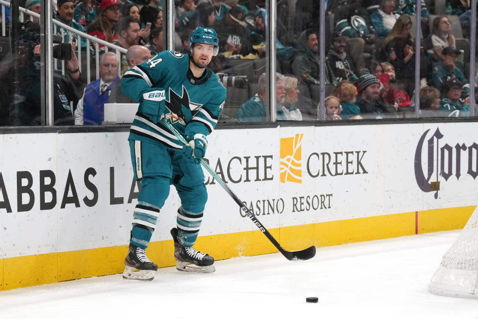 Marc-Edouard Vlasic To Play 1,300th Game For Sharks