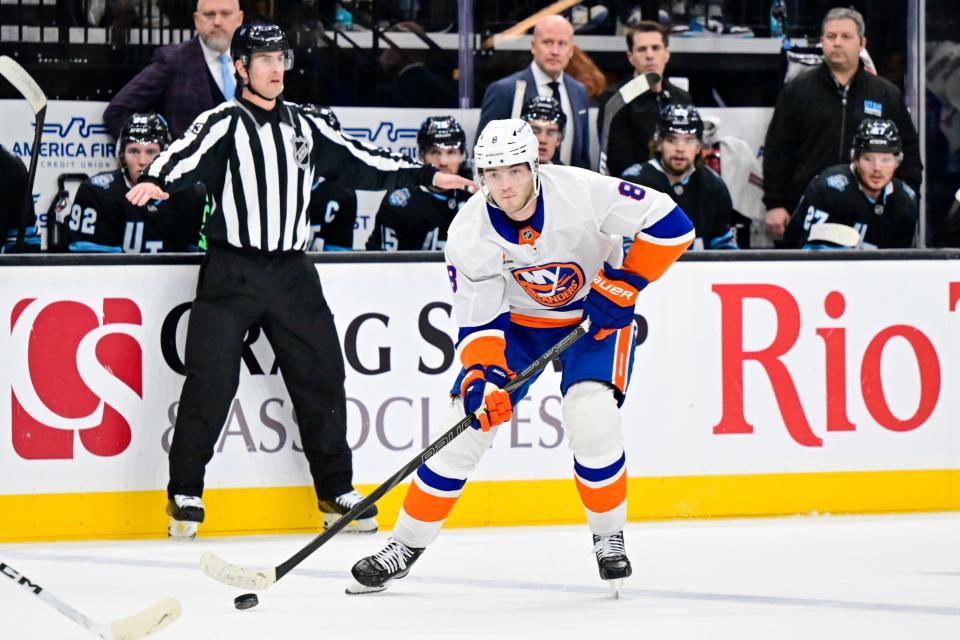 The Hockey News - Islanders Noah Dobson Practices On Saturday For First Time Since Injury