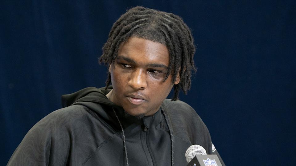 Feb 28, 2025; Indianapolis, IN, USA;Miami quarterback Cam Ward (QB15) talks to the press during the 2025 NFL Combine at Indiana Convention Center. Mandatory Credit: Stephanie Amador Blondet-Imagn Images