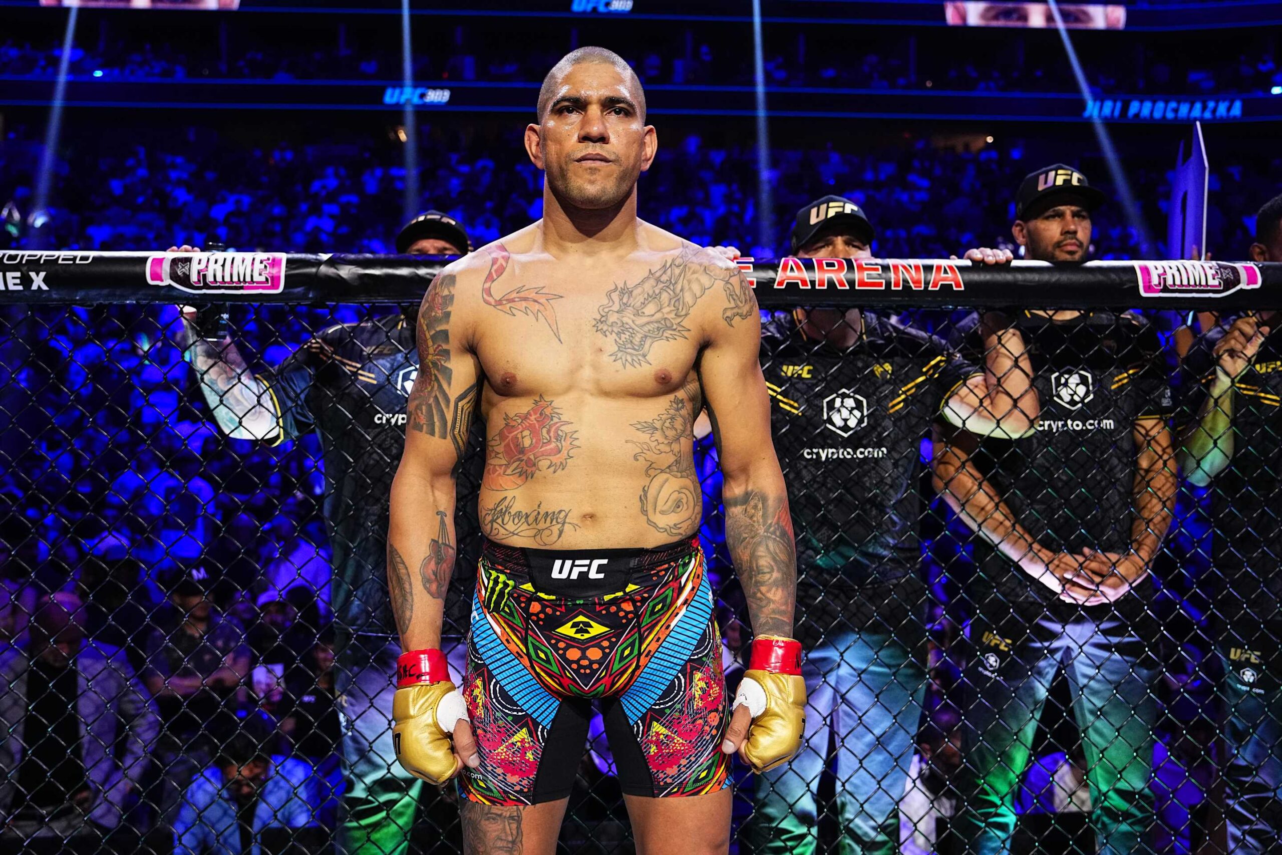 LAS VEGAS, NEVADA - JUNE 29: Alex Pereira of Brazil is introduced in the UFC light heavyweight championship fight during the UFC 303 event at T-Mobile Arena on June 29, 2024 in Las Vegas, Nevada. (Photo by Jeff Bottari/Zuffa LLC via Getty Images)