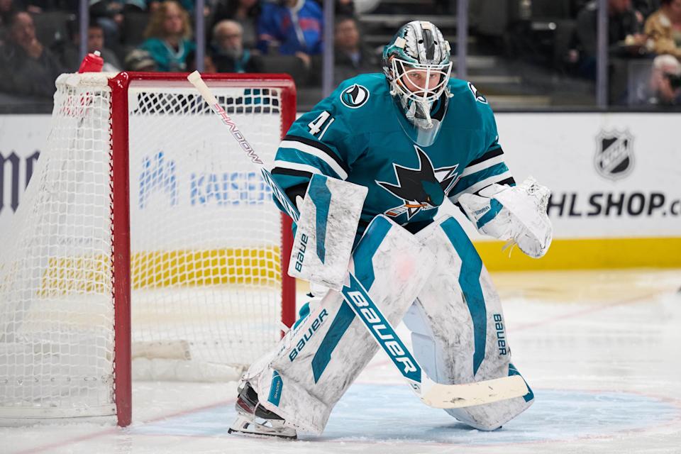 BREAKING: Sharks Trade Vanecek To Panthers