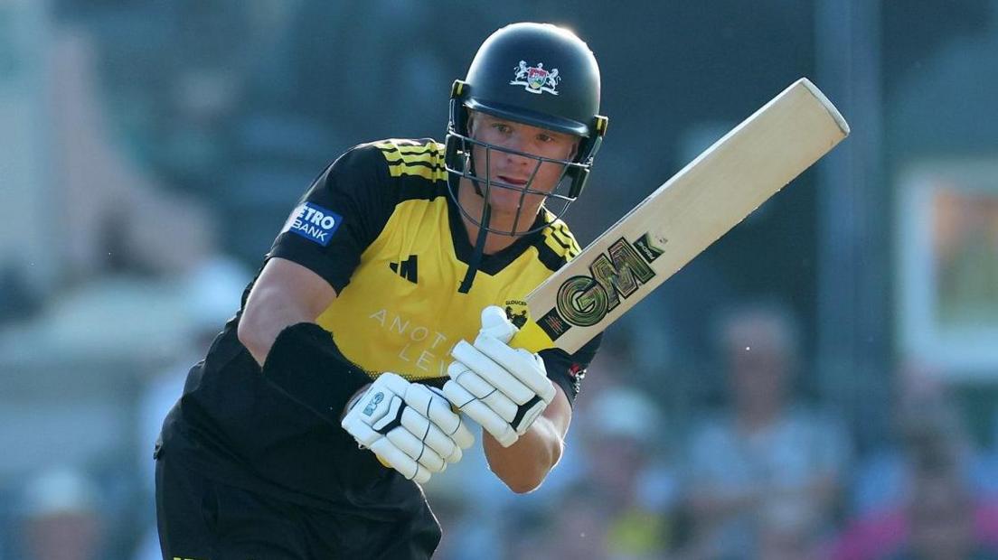 Ben Charlesworth batting for Gloucestershire