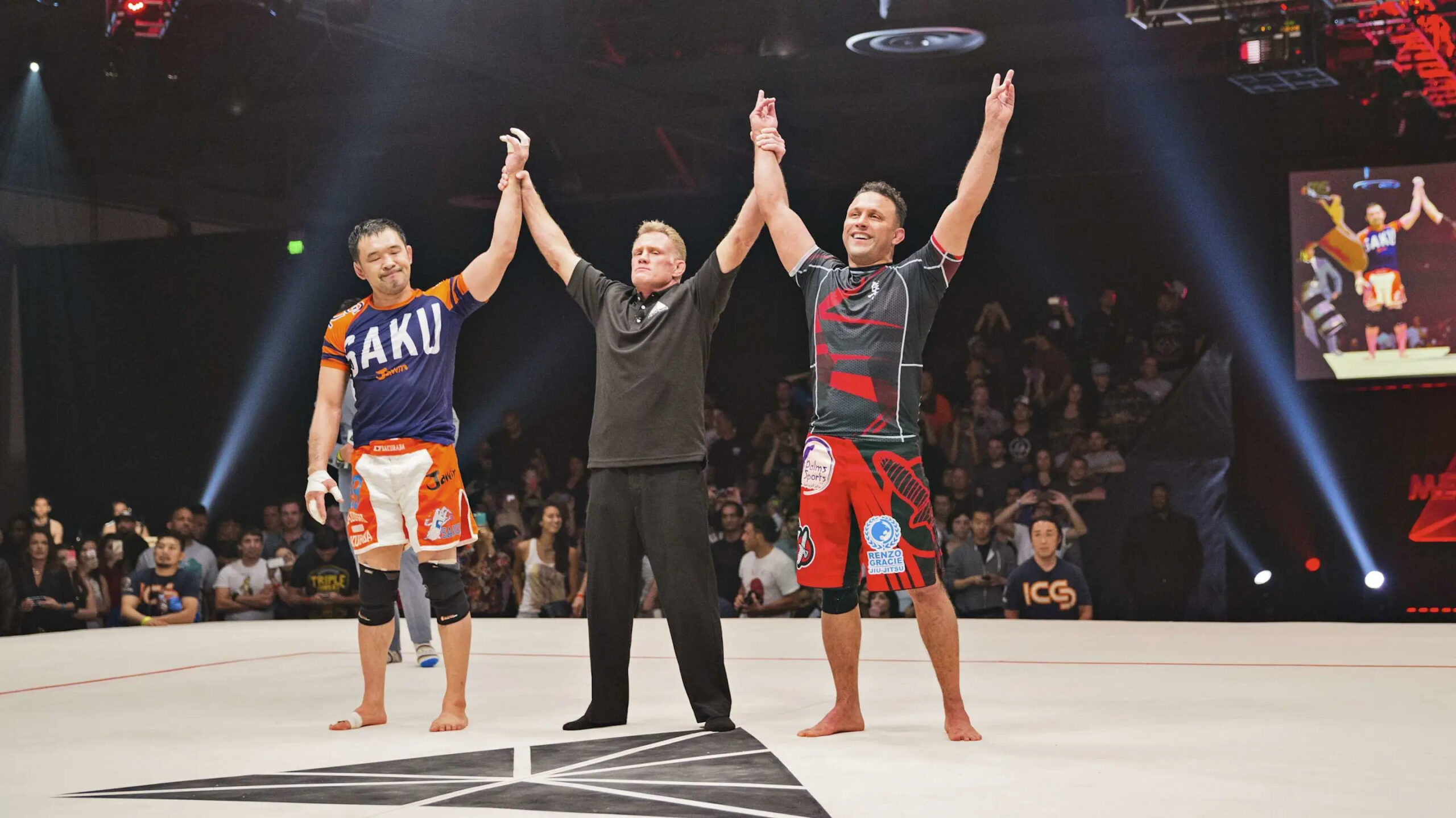 Brazilian Jiu-Jitsu: Metamoris V: Brazil Renzo Gracie and Japan Kazushi Sakuraba victorious after fight at Long Beach Convention Center. Draw. Long Beach, CA 11/22/2014 CREDIT: Chad Matthew Carlson (Photo by Chad Matthew Carlson /Sports Illustrated via Getty Images) (Set Number: X158955 TK2 )