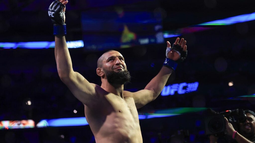 [embedded content]Daniel Cormier is of the opinion that the top of the UFC pound-for-pound rankings should be tweaked.Coming out of ...