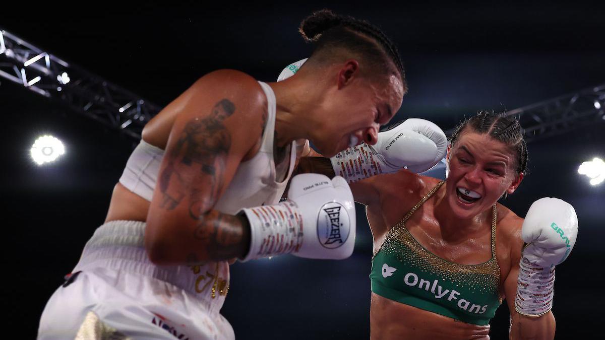 Sandy Ryan punches Jade Grierson
