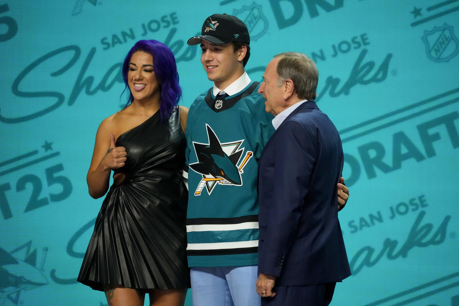BREAKING: Sharks Sign Michael Misa to Entry-Level Contract