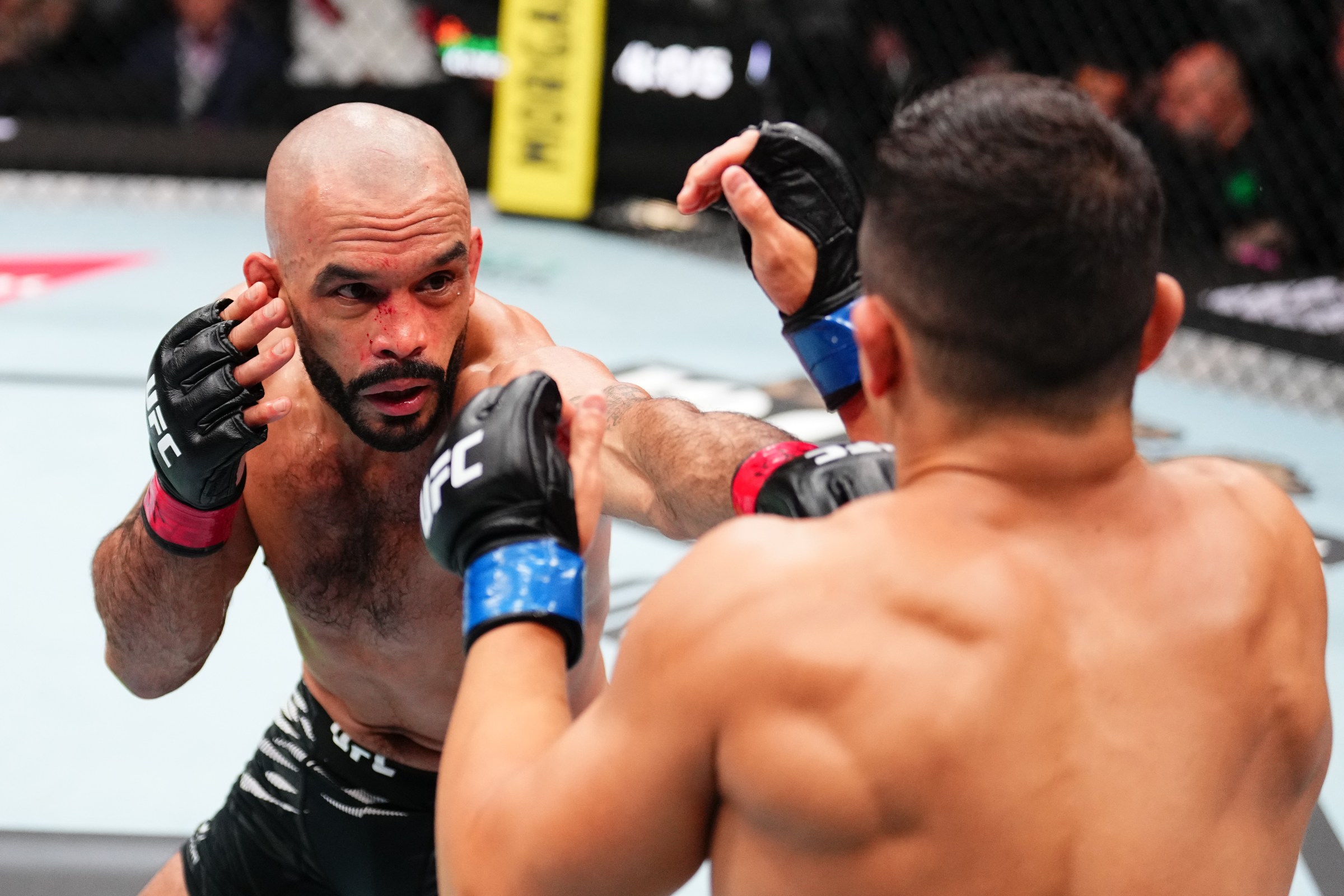 Rob Font draws a short notice replacement for Noche UFC.