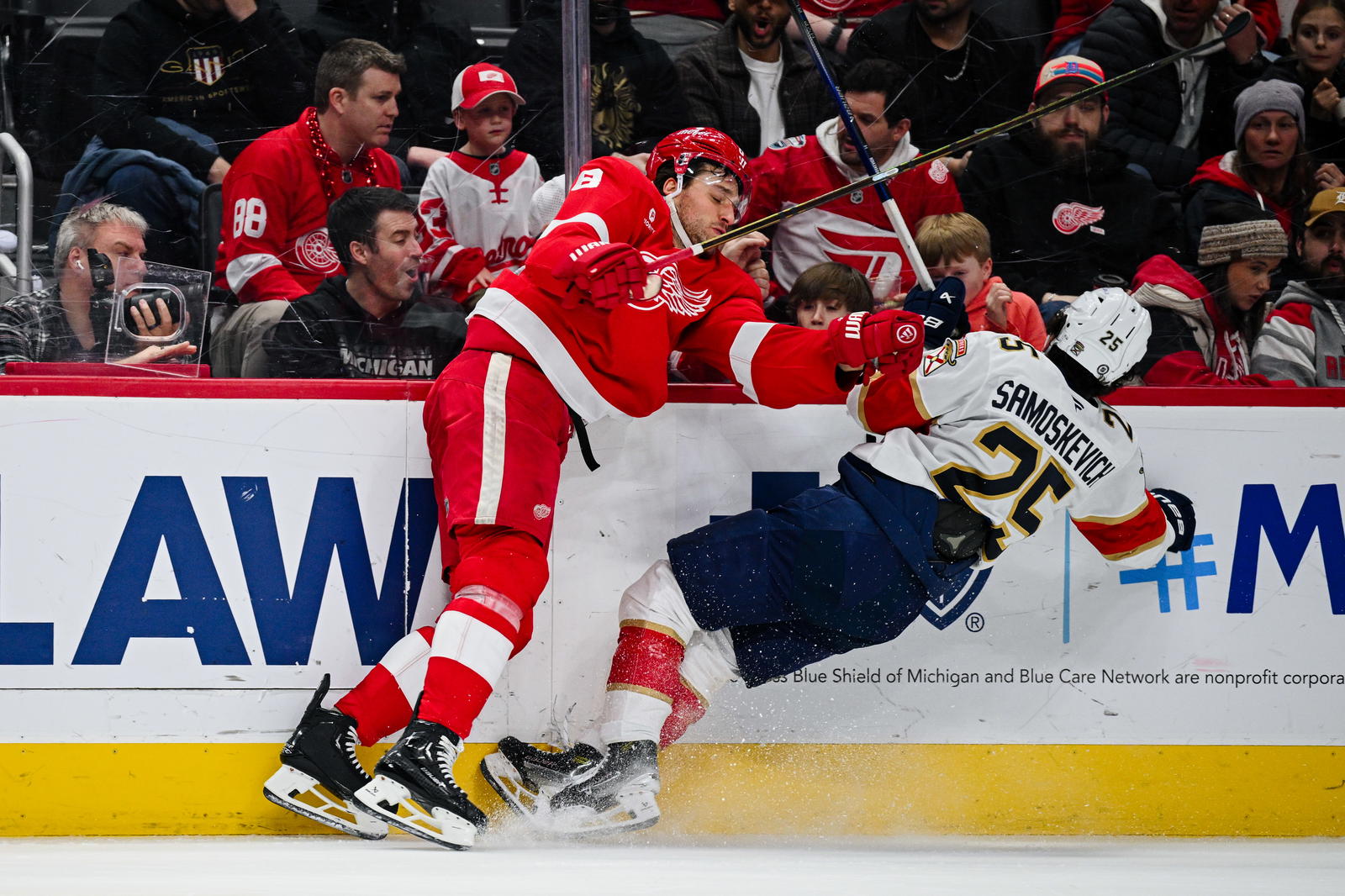 Red Wings Aim to End Skid Against Dominant Panthers in Midweek Clash