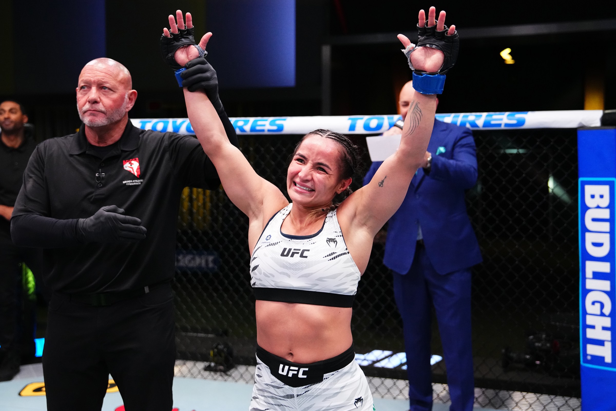 Talita Alencar heads to UFC Vegas 110 off a win.