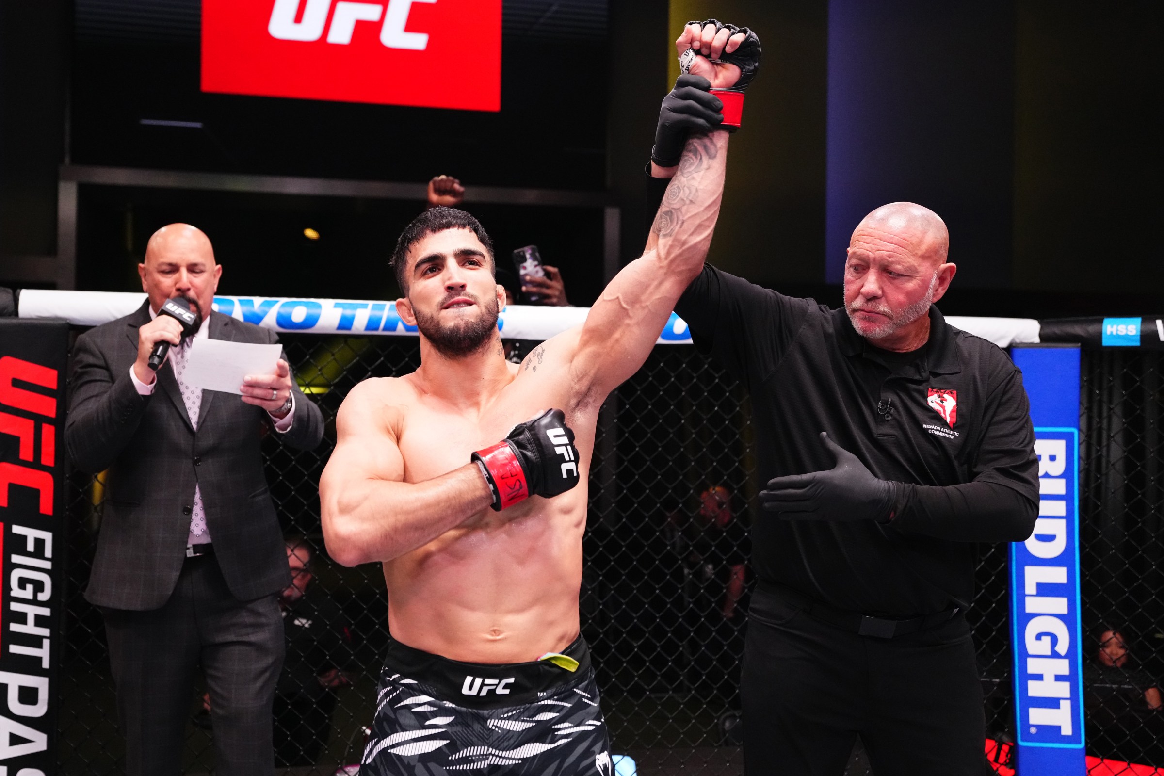 Yadier del Valle is one half of a high level prospect fight at UFC Vegas 110.