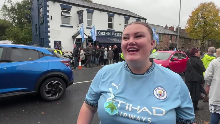 Ricky Hatton fans lined the streets in and around Manchester in their thousands as they paid tribute to the late